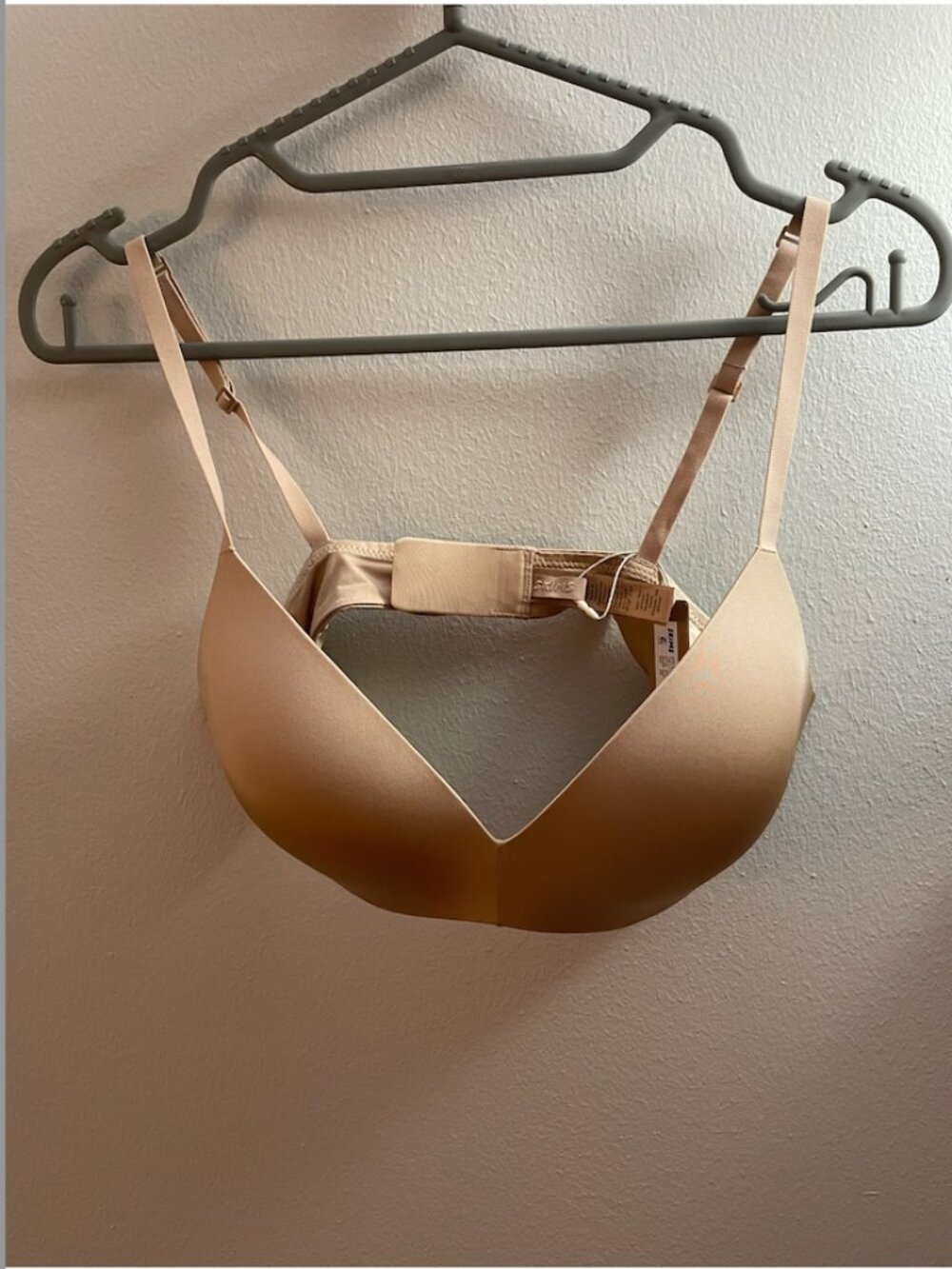 New! SKIMS Wireless Form Push-Up Plunge Bra 34B Clay NWT
